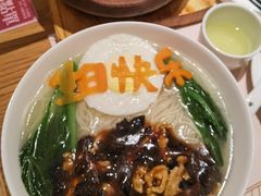 -老街烧烤大排档·地道湖北菜·龙虾馆(汉口火车站店)