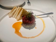 牛肉塔塔配牛油果黑橄榄酱-Solo(衡山路店)