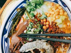 -胡大怪手工酸辣粉(安亭店)