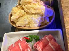 -尚尚仙·酸汤猪手·猪肚鸡火锅(华联万柳购物中心店)