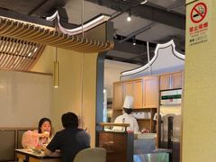 -左庭右院鲜牛肉火锅(浦江欢乐颂店)