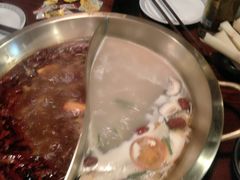 -重庆爽翻天老火锅(临平万达广场店)