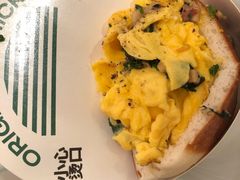 -老乡鸡(上海白玉兰广场店)