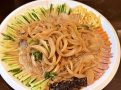 -喜乐餐厅•灯笼虾球首创者•本地小海鲜(二马路店)