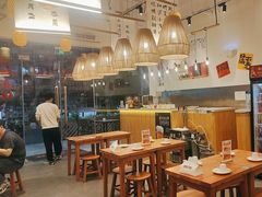 -彧玖食坊·川式砂锅酒馆(成山路店)