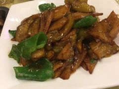 -鹤乡东北菜(崮山路店)