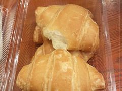 -红宝石·鲜奶小方·海派西点房(南丹店)