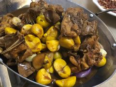 栗子炖鸡-黄牛肉馆·皖南土菜