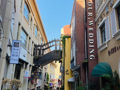 -鲁邦国际风情街(麦世达韩国精品百货店)