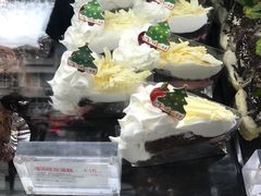 -85度C(生甜甜圈研究工坊·上海平凉店)