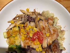 -POKEE VIA&Brunch·维娅(重庆来福士店)