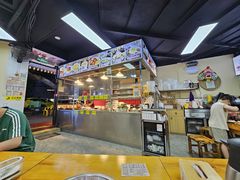 -明姨仔潮汕美食·碳炉猪脚·汕尾牛腩饭·起片鸡煲(起义路店)