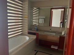 -兴芮温泉度假区