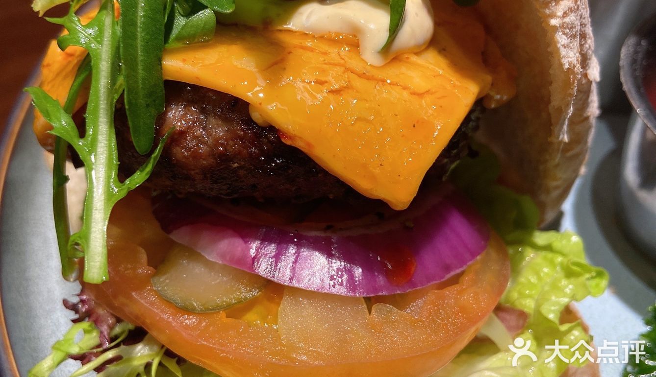 我发现了蓝蛙🍔天花板❗️牛堡好吃哭[调皮]