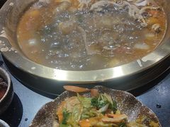 -顶顶汤火牛排火锅·经典铜锅涮肉