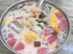 -志龙皇冠吃货椰子铺