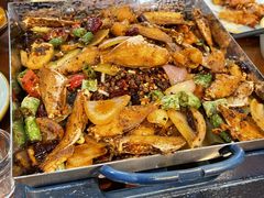 -休记光头香辣蟹干锅(绵竹店)