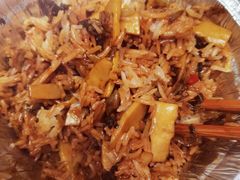 -煲仔皇腊味煲仔饭(经四万达店)