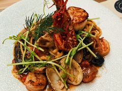 -Mark&Mars Restaurant