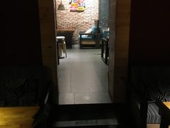 -苹果树下艺术餐厅(宋庄店)
