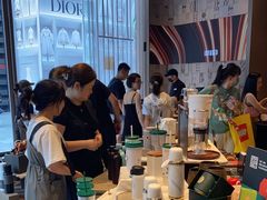 -星巴克臻选(成都太古里店)