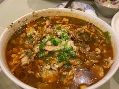 水煮肉片-吉事利茶餐厅