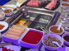 -海底捞火锅(宝龙广场夜宵主题店)