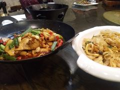 -钟掌勺忘不了地道湘菜(新天地假日广场店)