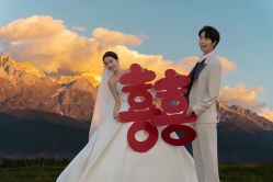 -巴黎时尚婚纱摄影(南汇店)