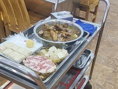 -屯老二农家铁锅炖·行业领军者(梅江店)