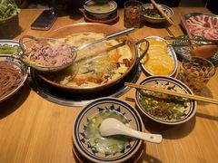 -洱火云南酸菜牛肉火锅(石景山当代商城店)