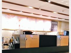 -星巴克(静安嘉里中心B2店)