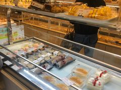 面包甜点陈列柜-85度C(生甜甜圈研究工坊·上海平凉店)
