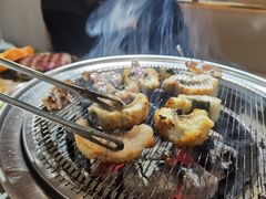 -围炉肉舍•炭烤活鳗•丹东海鲜烤肉(步行街店)