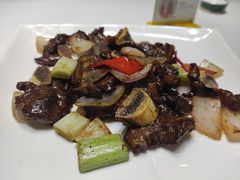 美味牛仔骨-新天禧大酒店·四十年浙菜·禧宴(西湖店)