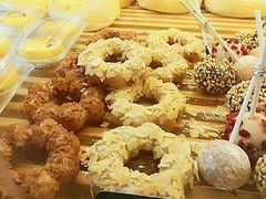甜甜圈-面包新语(龙湖·西宸天街店)