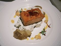 -Mogul Eatery·大亨餐酒馆