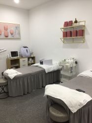 -悦·昕颜美肤美颜中心