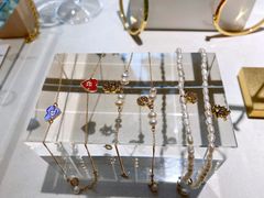 -LADY FAFA(巨鹿路陕西南路路口店)
