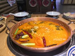 -洱火云南酸菜牛肉火锅(石景山当代商城店)