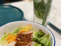 碳烤猪颈肉捞檬粉-美奈小馆·越南料理(中航城君尚购物中心店)