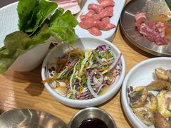 -青瓦餐厅·生鱼片·韩园烤肉(西塔店)