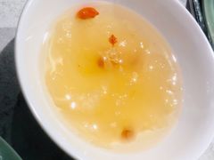 银耳汤-鲜潭蒸汽石锅鱼(五道口购物中心店)