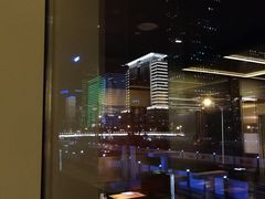 -大中华希尔顿酒店-念自助餐·嗨啤·小龙虾
