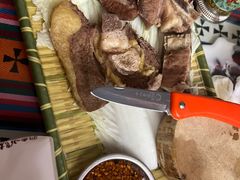 手抓牦牛肉-卡万金特色藏餐