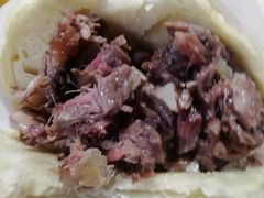 -闫家驴肉老店(华电一校店)