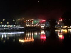 -百里峡七彩艺术小镇