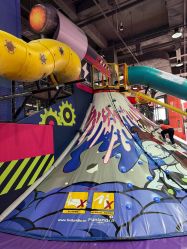 -欧酷世界动力星球(王府井奥莱UP TOWN店)