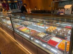 面包甜点陈列柜-贵阳高新惠诚食品有限公司