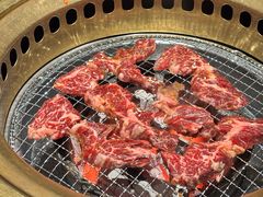 -山川小町·极番烧肉(新地假日广场店)